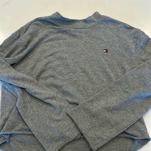 grey long sleeve crop top